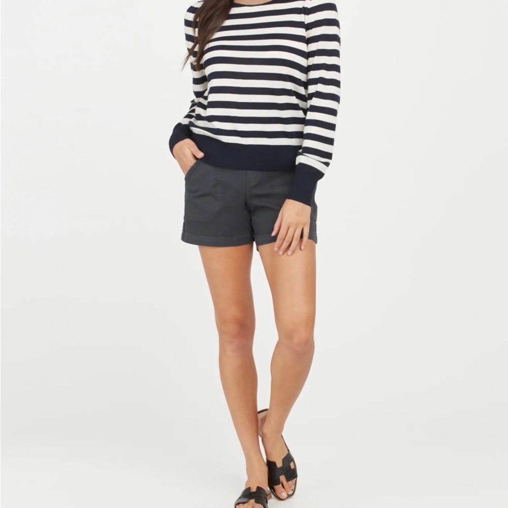 SPANX Stretch Twill Shorts, 4"
Size Small